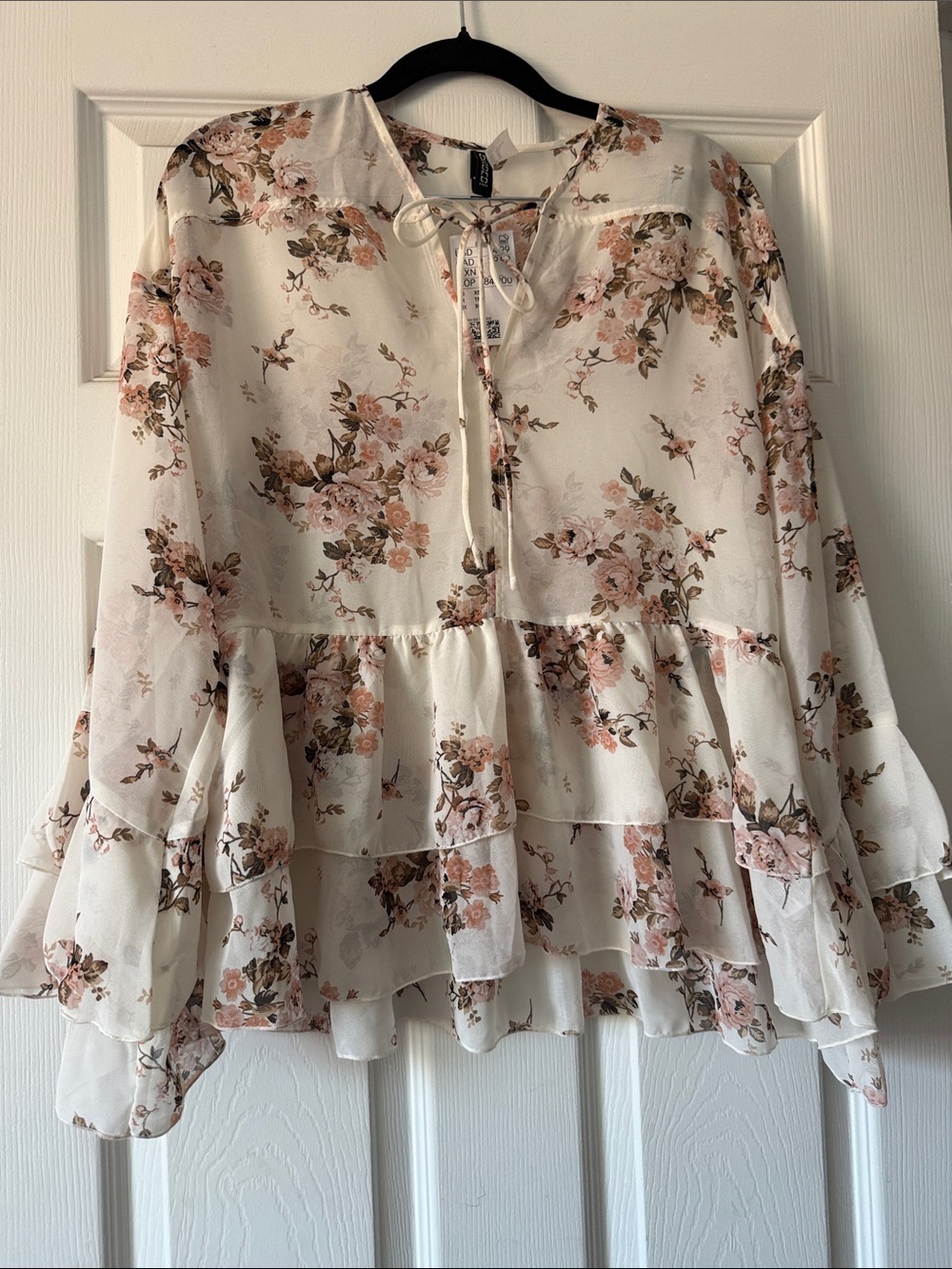 Tie-Neck Floral blouse with Blush Floral